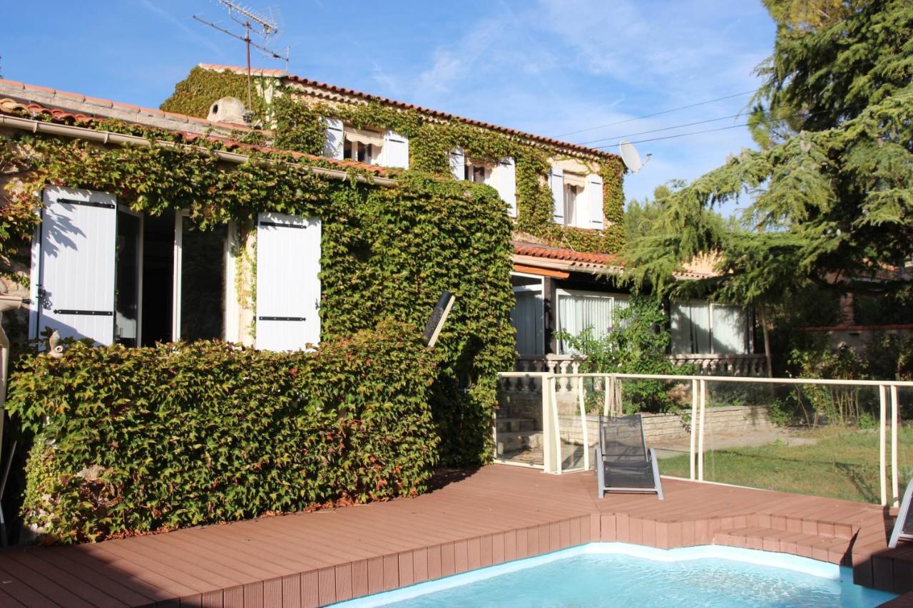 Maison D'Hote Villa Monique Cuges-les-Pins Exteriör bild